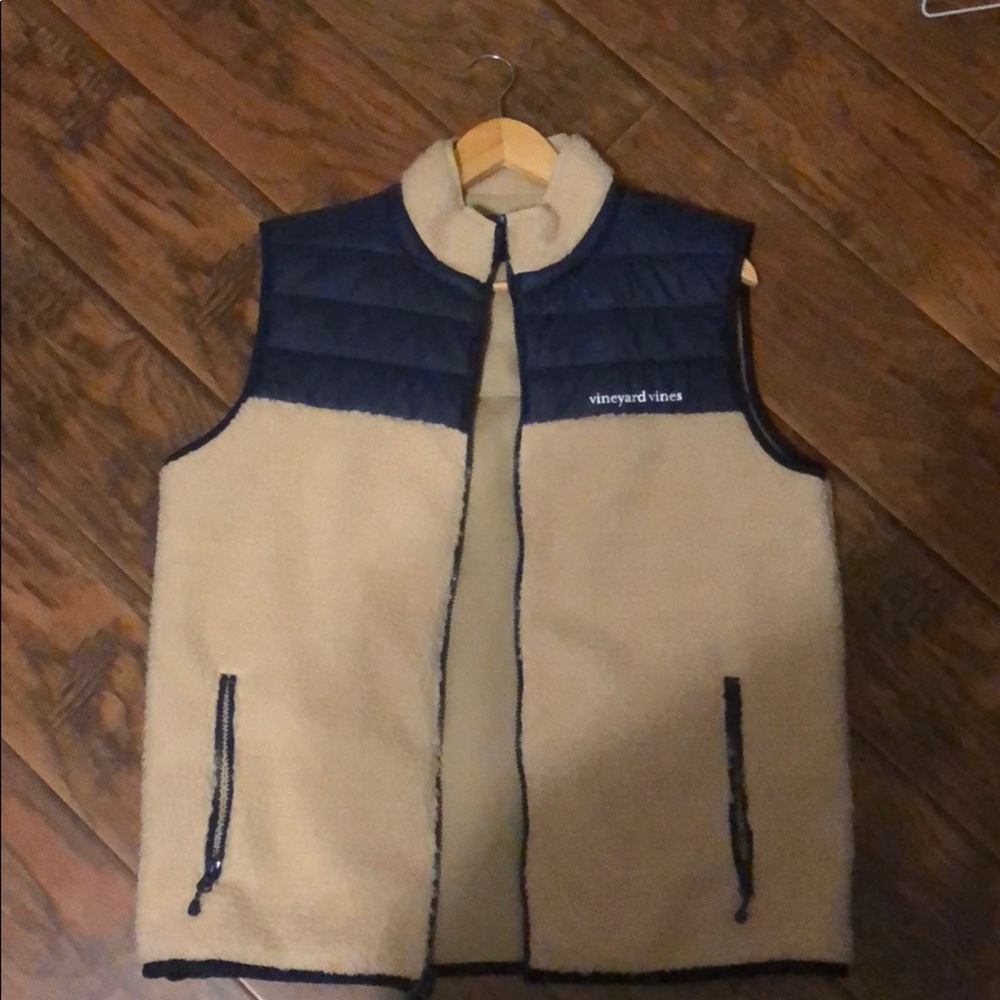 Doesn’t fit. Never worn